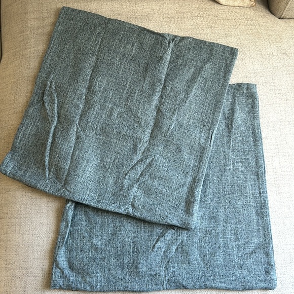 Pack of 2 Decorative Linen Burlap Pillow Covers Solid Throw 18x18 Dusty Blue. - Picture 7 of 9